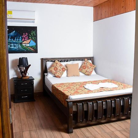 אל סאינו Casa Hostal Villa Del Rio מראה חיצוני תמונה