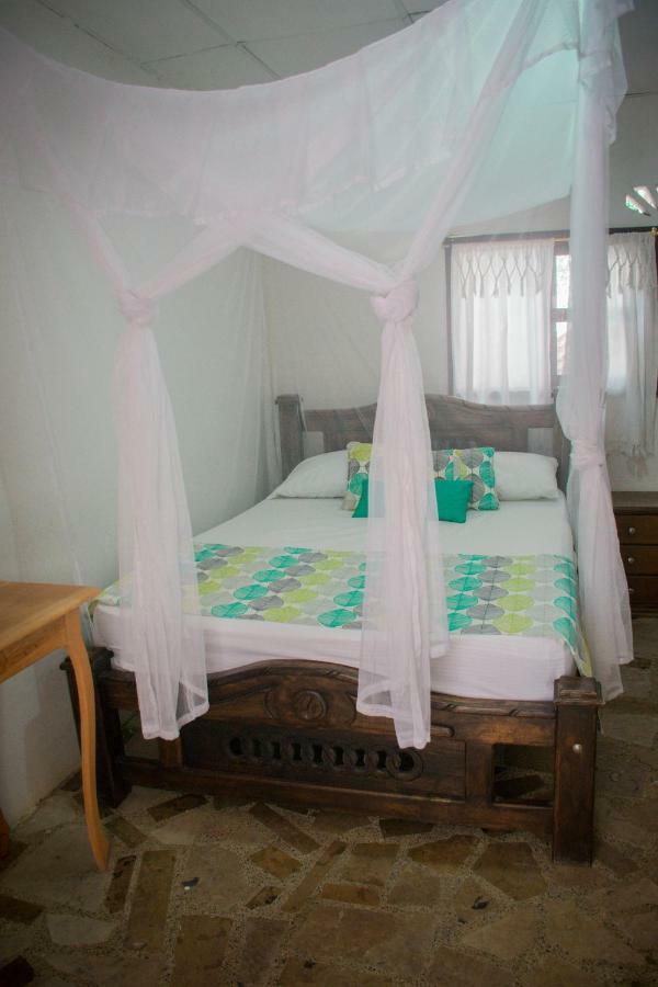 אל סאינו Casa Hostal Villa Del Rio מראה חיצוני תמונה
